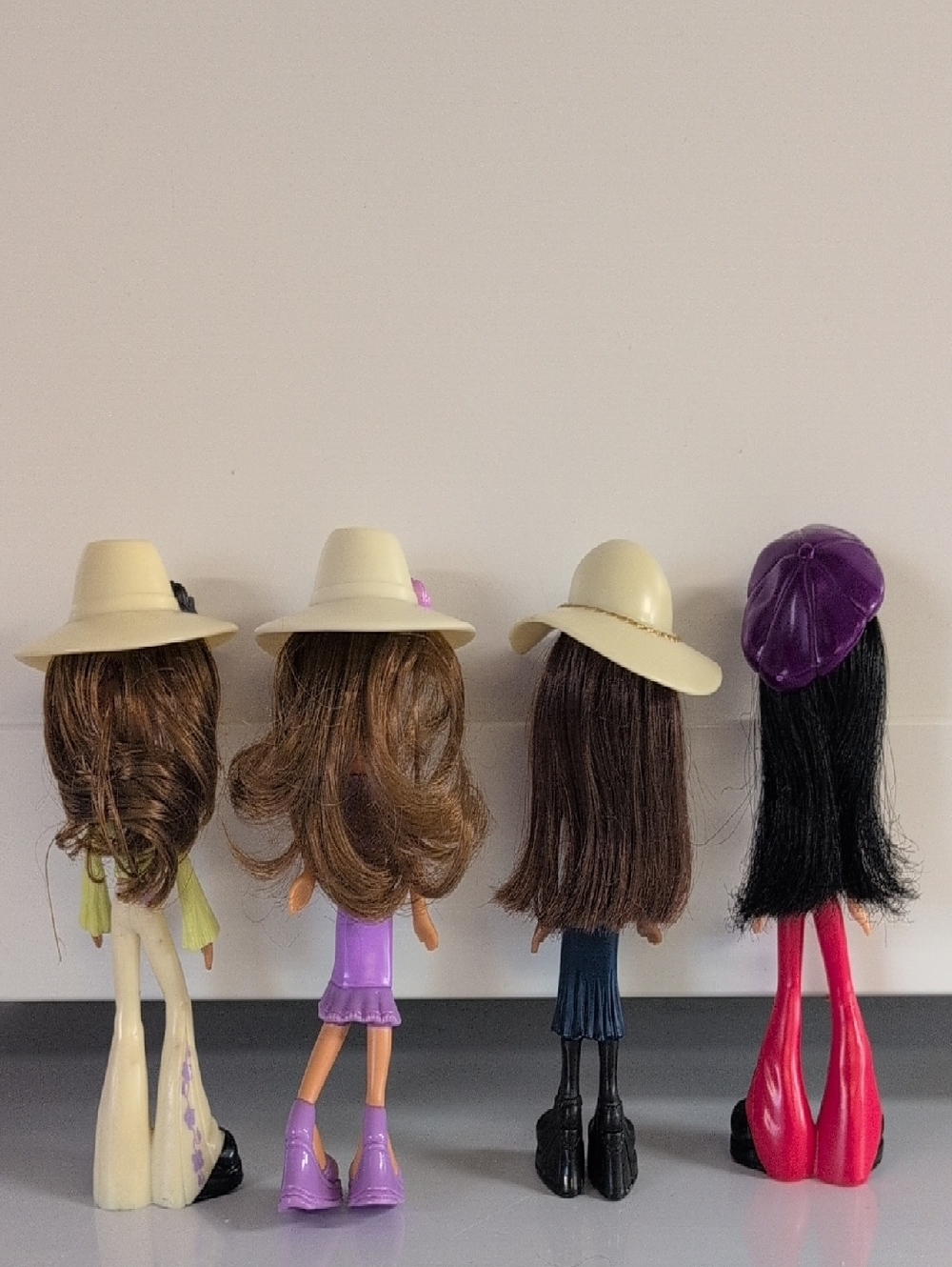 Vintage 2003 Mini Bratz Dolls Set Of 4 Mini McDonald's (No Clothing Accessories) - Picture 4 of 6